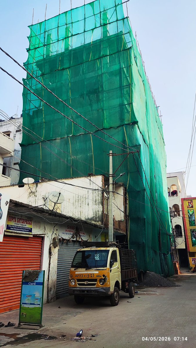 RamanRTIHRC's tweet photo. @TelanganaCMO @revanth_anumula @PawanKChandana CM Sir, despite repeated complaints, no demolition has been carried out, and the unauthorized building at https://t.co/krSQlqNyAB. 10-5-86/2,LBS Nagar, Shastri Nagar, Fatehnagar,C-3,has reportedly not been included in the Registration Department's prohibitory list. @MCMalkajgiri https://t.co/c6aaaOm5Zz