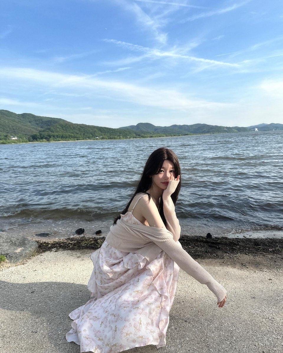 arasrd's tweet photo. 자기뭐해 오프할래요? 
#쎅트   #오프  #20대 https://t.co/t8XDJEmJxB