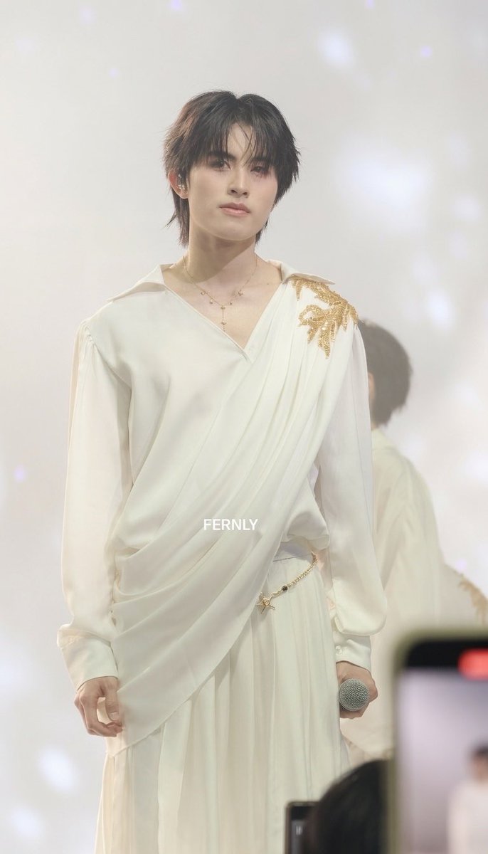 fernlyy__'s tweet photo. เทพจิ๋วตัวน้อย 🪽👼🏻

#AAashirakorn 
#BUS_LIHGTASONE
#BUS_LIHGTASONE_D1 
#BUSbecauseofyouishine https://t.co/Bs4rMswcLE