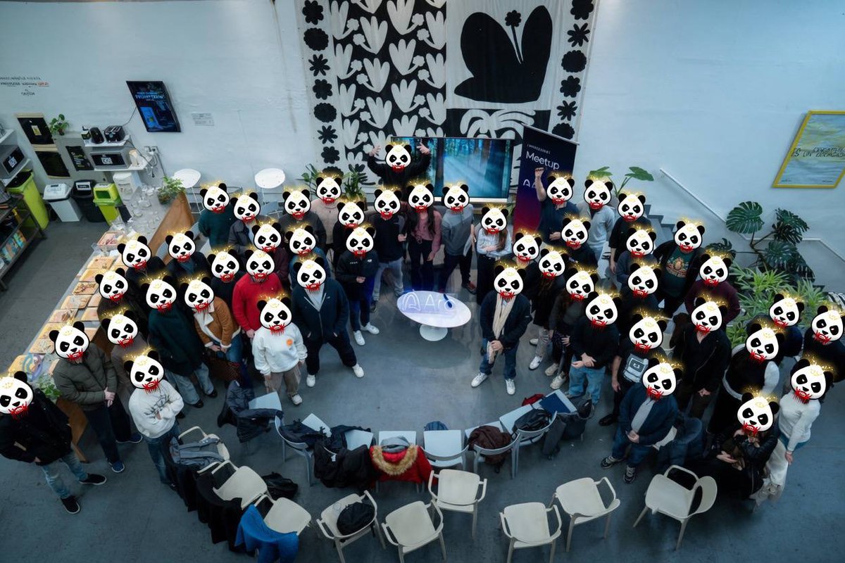 KogekiPanda's tweet photo. fixed, Kogeki Panda are happy for the Arc meetup https://t.co/1s4XAf1scI