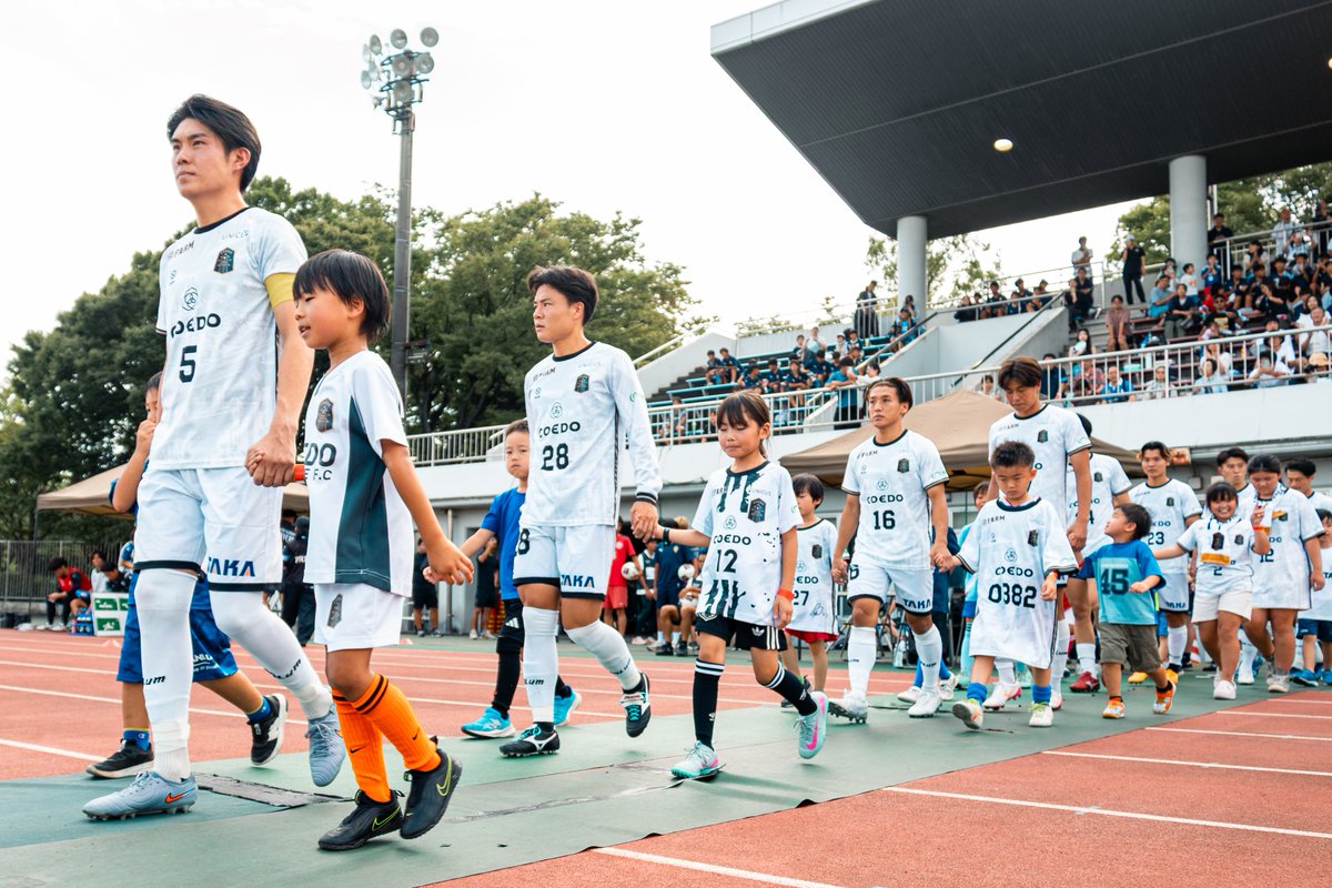 CoedoCreative's tweet photo. 𝐂𝐎𝐄𝐃𝐎 𝐊𝐀𝐖𝐀𝐆𝐎𝐄 𝐅.𝐂 𝐓𝐞𝐚𝐦 𝐏𝐡𝐨𝐭𝐨

関東2部リーグ 第12節(HOME)
VS 栃木シティFC U25(栃木)

朝霞市ホームゲーム運営に際し、
・朝霞西高校サッカー部
・西武台新座中学校サッカー部
に運営サポートをいただき、キックインセレモニーも務めていただきました🤝

#COEDOKAWAGOEFC https://t.co/YB71xYuC5v