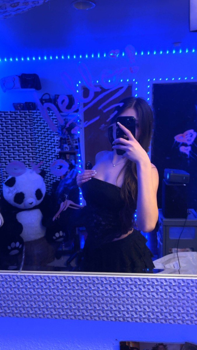 vio_angell's tweet photo. boys are pervert when they like you btw https://t.co/Rwwv0ISpes