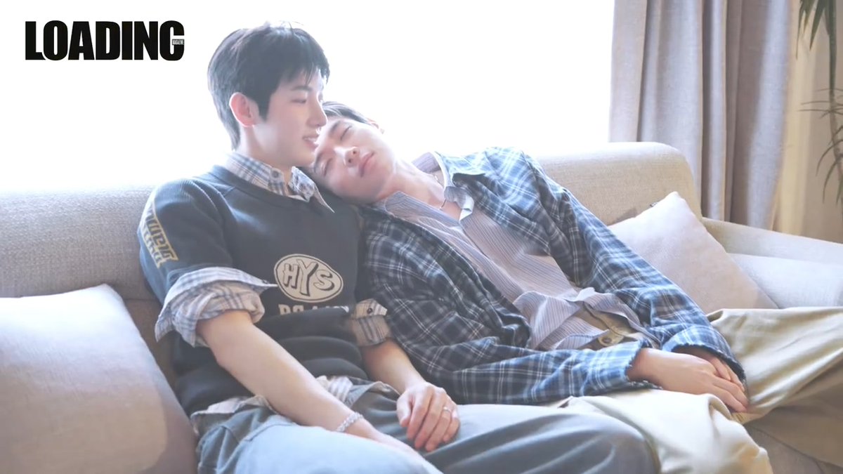 S2_AMuMal's tweet photo. 아 이거 너무 뭔가..뭔가..느껴지는 컷이야
아 뭐라 표현해야해
진짜 돌았나보다 https://t.co/g2vPSNGKZ6