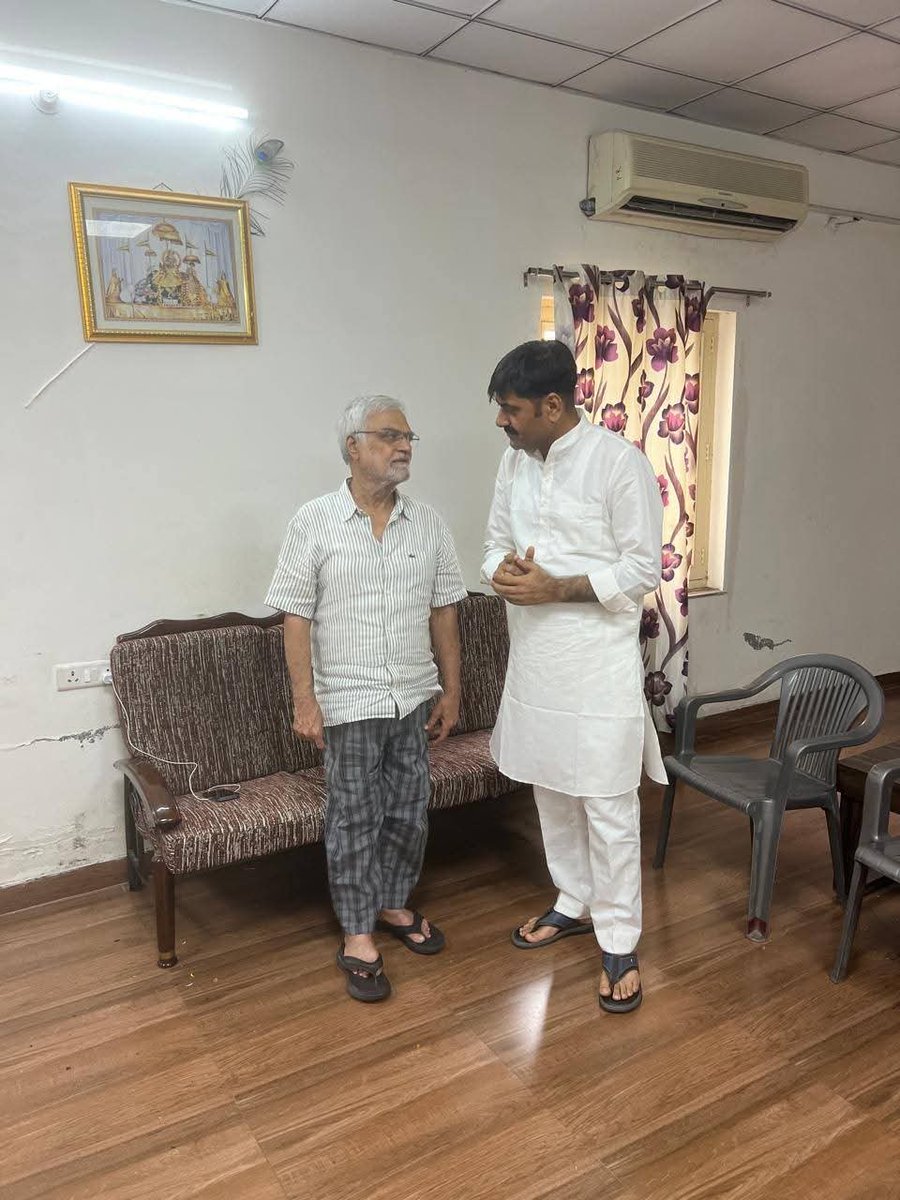 officialdinesh1's tweet photo. राजस्थान विधानसभा के पूर्व अध्यक्ष श्री सी.पी जोशी जी को जन्मदिन की हार्दिक बधाई एवं शुभकामनाएं।

ईश्वर आपको स्वस्थ, सुदीर्घ एवं खुशहाल जीवन प्रदान करे प्रभु से यही मंगलकामना है।
@drcpjoshi https://t.co/mmyvjBLjd8