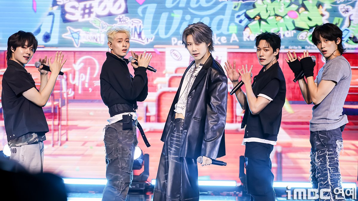 imbcenews's tweet photo. [포토] 더윈드, 더태풍 멋진 무대 모음ZIP
#더윈드 #THEWIND #미니앨범 #세컨드윈드 #쇼케이스 #컴백 #iMBC연예

더윈드(The Wind)가 29일 오후 서울 강남구 일지아트홀에서 열린 더윈드 네 번째 미니앨범 ‘세컨드 윈드 : S#00(Second Wind : S#00)' 발매 기념 컴백 쇼케이스에 참석해 멋진 무대를 선보이고 있다.
🔗https://t.co/AKA3sLcG15