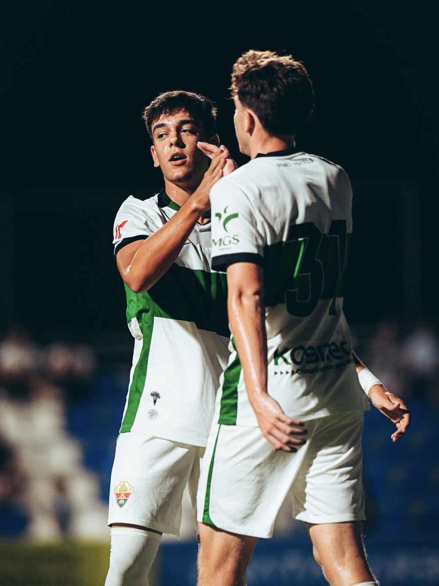 futbolbaseECF's tweet photo. 💚 𝐃𝐞 𝐥𝐚 𝐜𝐚𝐧𝐭𝐞𝐫𝐚 𝐚𝐥 𝐩𝐫𝐢𝐦𝐞𝐫 𝐞𝐪𝐮𝐢𝐩𝐨

Sergio Jara debutó anoche con el primer equipo en el amistoso de pretemporada ante el Al Ain FC

¡Enhorabuena, Sergio! A seguir trabajando y disfrutando del camino 🤩 https://t.co/htgWS4x9Ae
