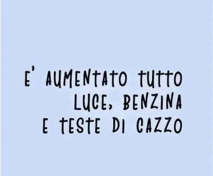 alexa5313's tweet photo. Buongiorno Twitterosi ☕️❤️ 
È datata... ma sempre di moda. 😁 
.
.
.
Un bacio. ❤️ https://t.co/ez5uOiX1C1