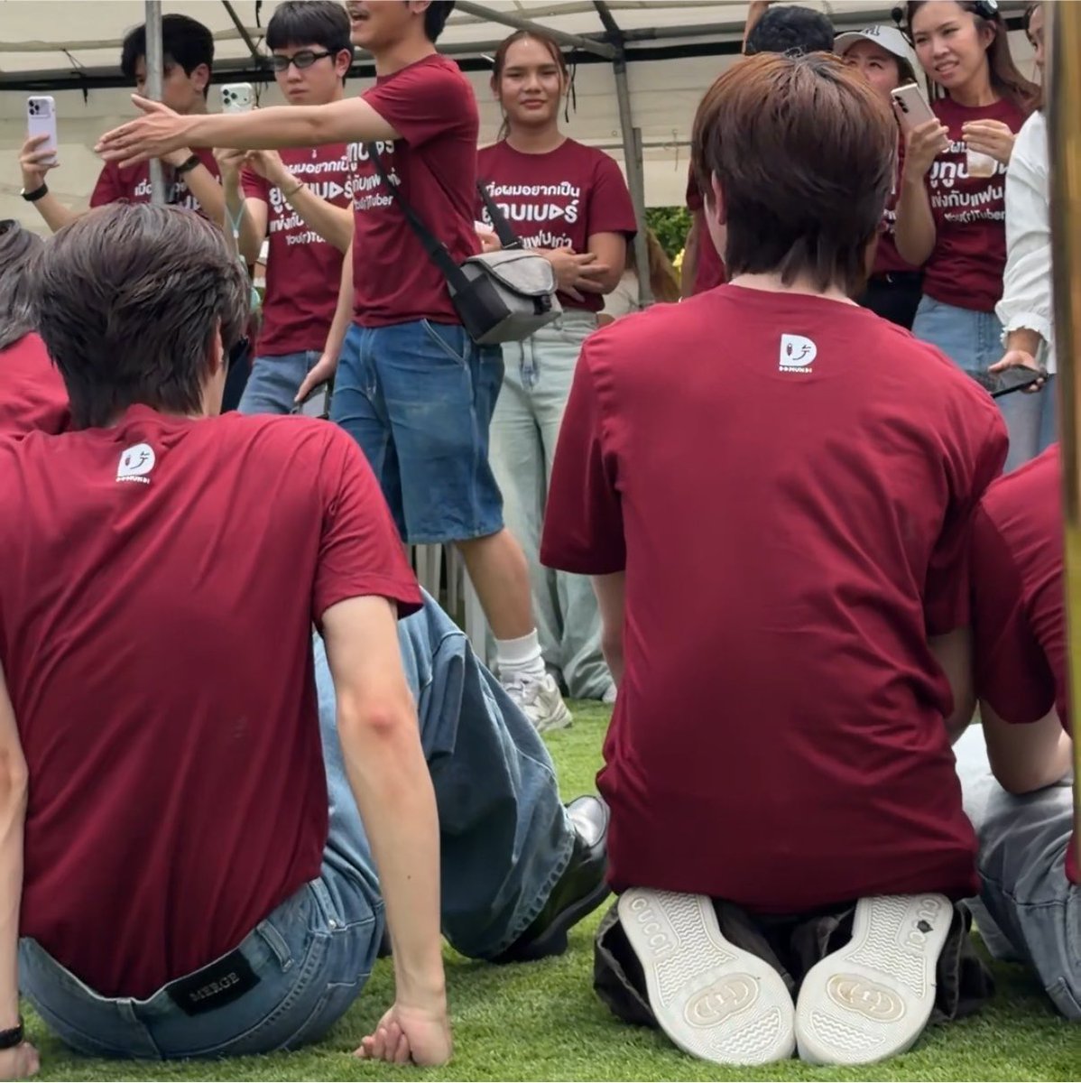 nithan_'s tweet photo. เขาบอกดาวย้ายคนเก่าจะกลับมา เตวิชว่าไงคะ พื้นที่ว่างขนาดนี้ https://t.co/beVowvTvOh