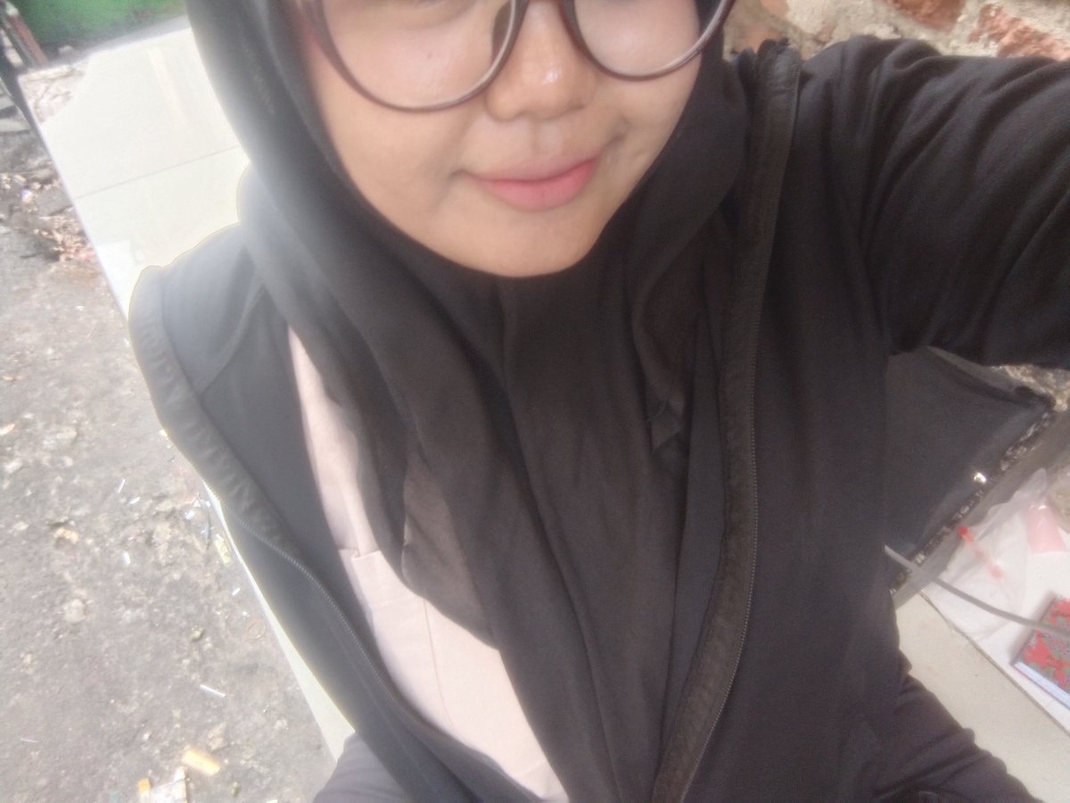 ayaaaahere tweet picture
