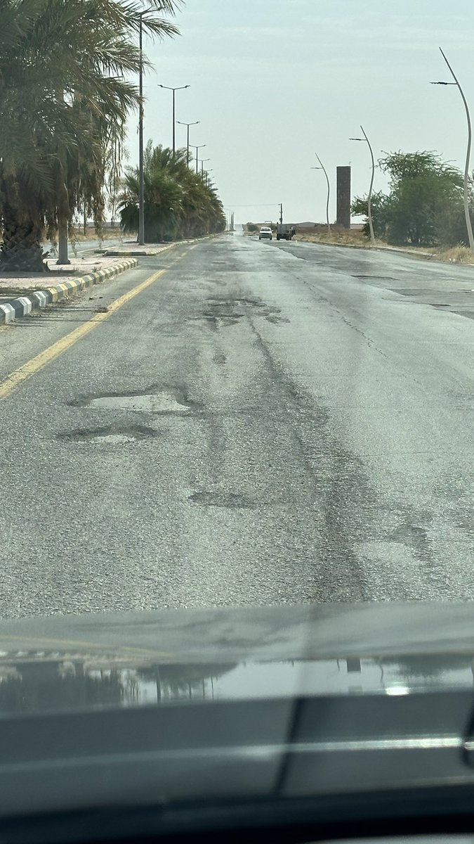 rakoo2030's tweet photo. @Balady_CS 

السلام عليكم ورحمة الله وبركاته
أرفع إلى مقامكم معاناة سالكي طريق المذنب - الغاط في الجزء الواقع داخل مركز أم حزم التابع لبلدية الشماسية، حيث تنتشر الحفر بشكل كبير وأصبح الطريق يشكل خطراً على المسافرين وكثرة مستخدميه ومما أدى إلى استهلاك السيارات وخرابها..
آمل النظر. https://t.co/jJasLDFd4n