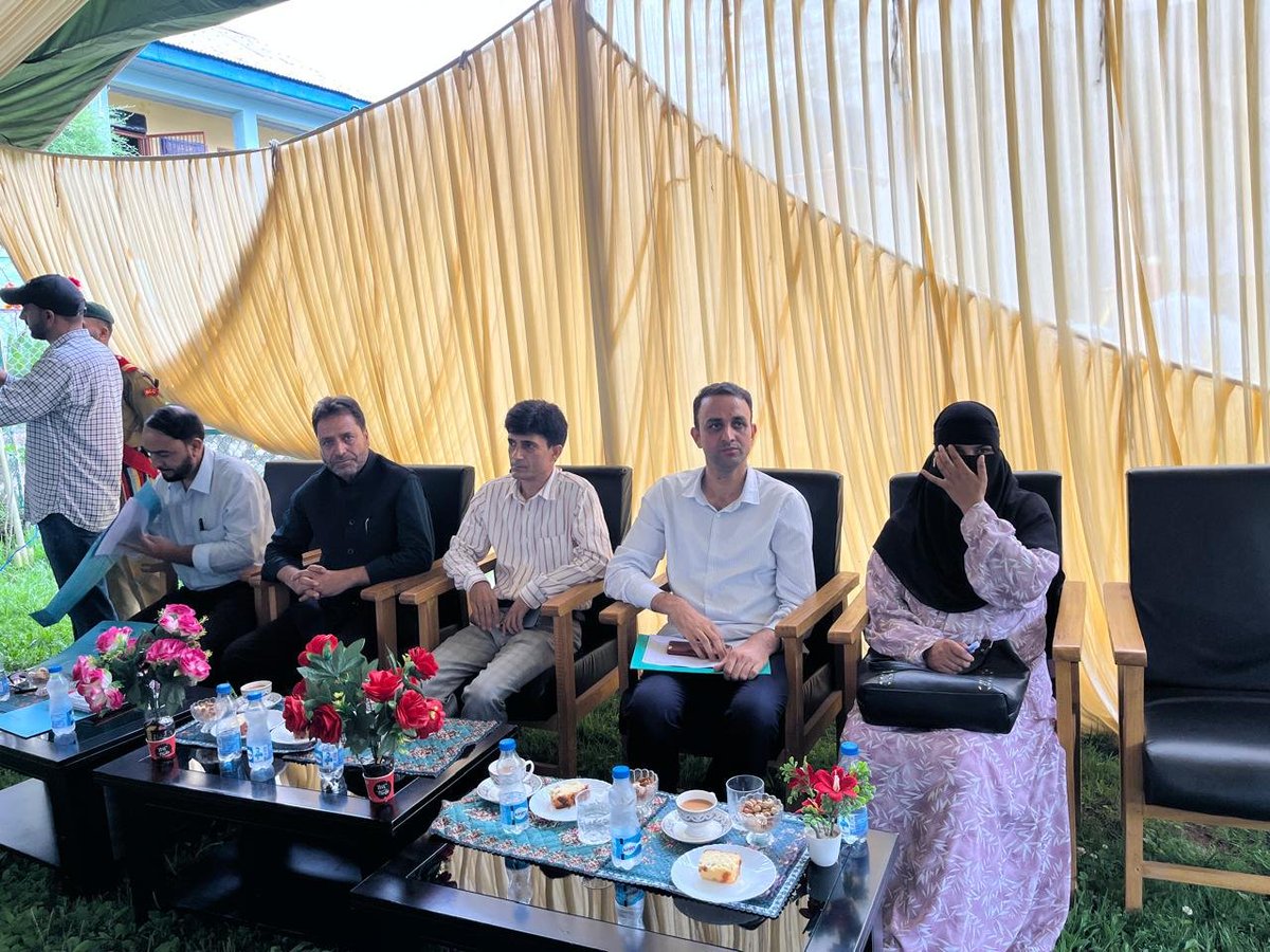 dicbandipora's tweet photo. #Rehbar Initiative | ACP Bandipora attended the District-wide Parent-Teacher Meeting at PM SHRI Higher Secondary School Quil, strengthening the home-school partnership for the holistic development of students. #PTM #Bandipora #Education @diprjk
@dcbandipora @indukanwal https://t.co/N40yBt8NwR