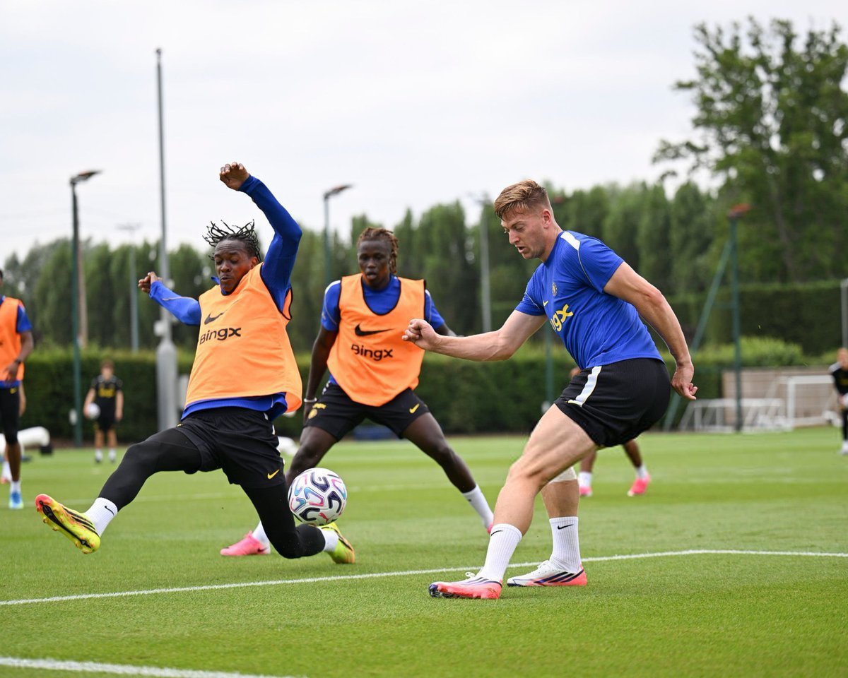 Amaka1_CFC's tweet photo. 💥 🔵Liam Delap wants to stay at Chelsea and fight for his place but with the arrival of Welbeck, no European football &amp; Joao Pedro being untouchable, thé prospect of him staying is looking difficult.
#CFC

~@FabrizioRomano https://t.co/7o00krAfCu
