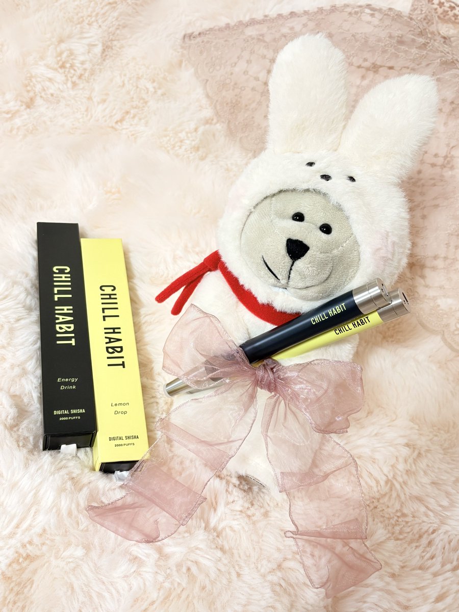 Tealgreen_'s tweet photo. 2回目のチルハビ着〜📦
エナドリとレモンドロップ
夫婦でチラックスタイム✨
どっちか欲しいか聞いたらレモンドロップが選ばれ、旦那のモノになりましたw🍋
エナドリは味濃くて一回で満足感◎長持ちしそう☺️
来月はフローズンコーラに設定した！
いろんな味あって楽しいね♡
#CHILLHABIT https://t.co/RGDeT88nOU