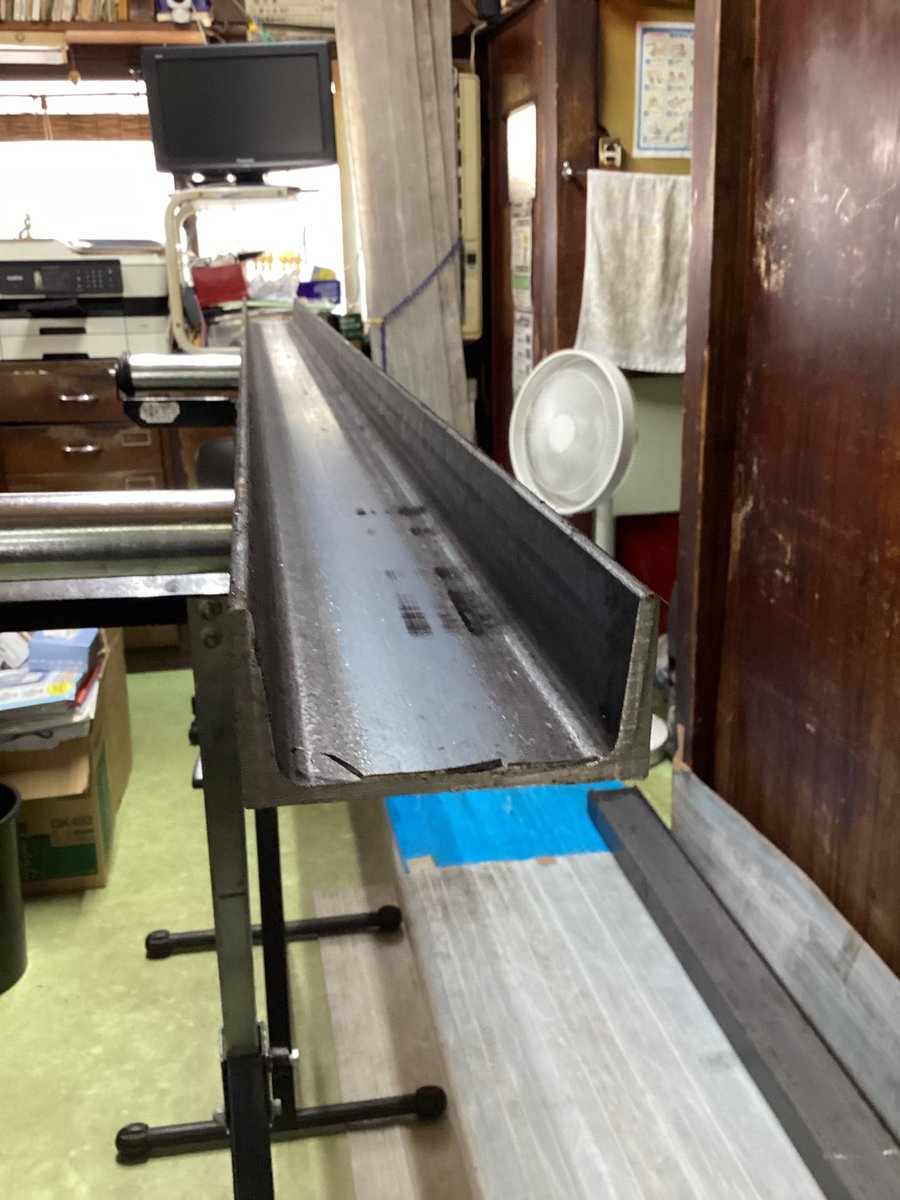 sekinekokan's tweet photo. ※鉄　黒　チャンネル
　５＊５０＊１００＊５０＊２，０００Ｌ＊３本

   秋田県男鹿市のお客様へ発送いたしました
   ありがとうございました

https://t.co/m7xynJ4fmS

#鉄鋼材 #チャンネル #黒 #切断 https://t.co/Fk7TJYnaFf