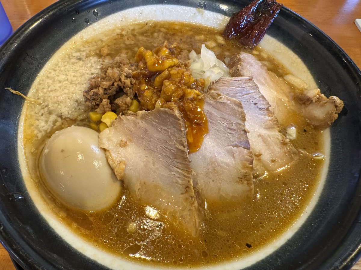 gorinashi4881's tweet photo. 日月堂　流山店

特味噌ラーメン

味噌ラーメンでは、かなり好きな味😊
卓上調味料も豊富で味に飽きない👍🏻
しかし、中々のボリュームで腹パンパン❗️ https://t.co/IDdT18ywB6