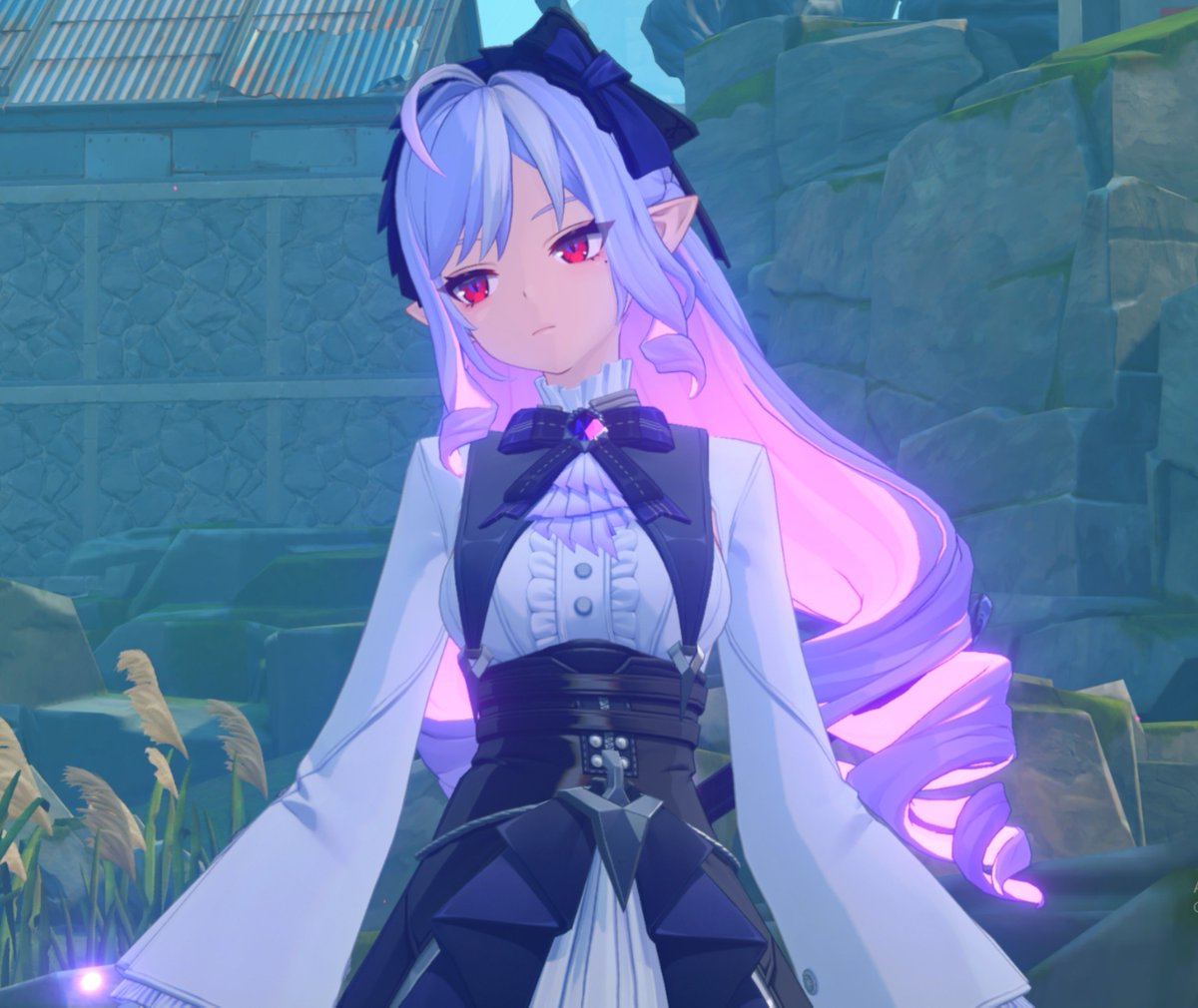 vivian_irl's tweet photo. I accidentally glitched Vivians neck and she got stuck looking incredibly disappointed and disgusted https://t.co/oizLqpID14