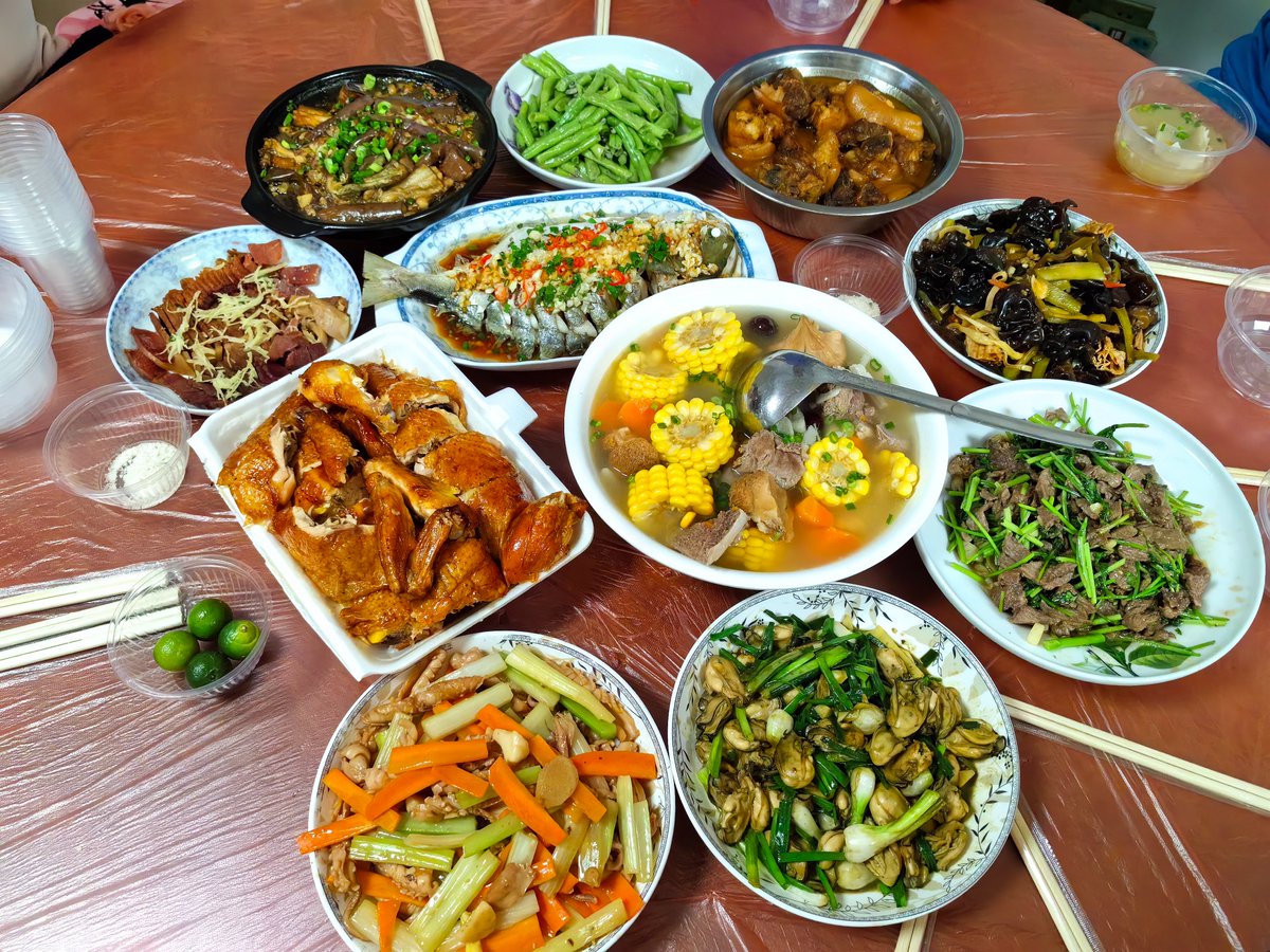 boy_jiaming's tweet photo. 差不多得了，两广人的靓菜，有懂的吗😋😋😋 https://t.co/Syi57AM2Hd
