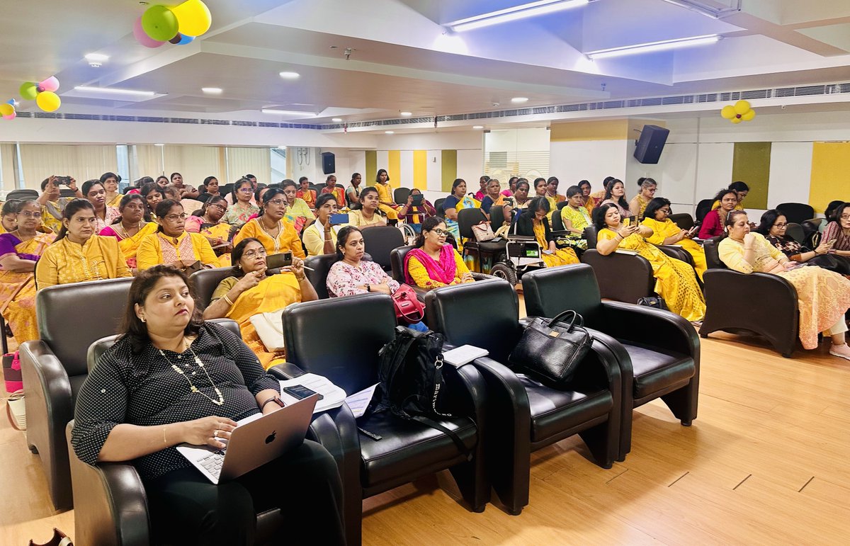 SSWA_UNESCAP's tweet photo. 🇺🇳Day 2 in Chennai turned regional commitments into local action.
Led by @UNESCAP, @dgftindia, @GeM_India , UN partners & local associations, women entrepreneurs gained practical insights on exports, procurement & market access. #WomenEntrepreneurs #UNESCAP #MarketAccess https://t.co/zbg01sXgCV