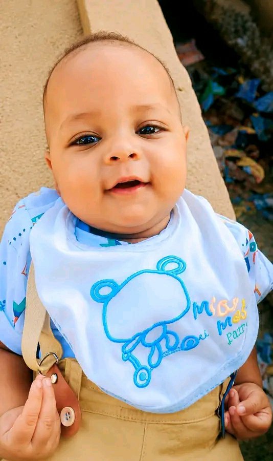 s_usman112's tweet photo. Last night, armed bandits invaded Kaura Namoda town,  and kidnapped this little baby boy  who had not yet been fully weaned. They brutally assaulted the child's mother until she lost consciousness. This is a deeply distressing and alarming incident. https://t.co/kjOx5jLB5Q