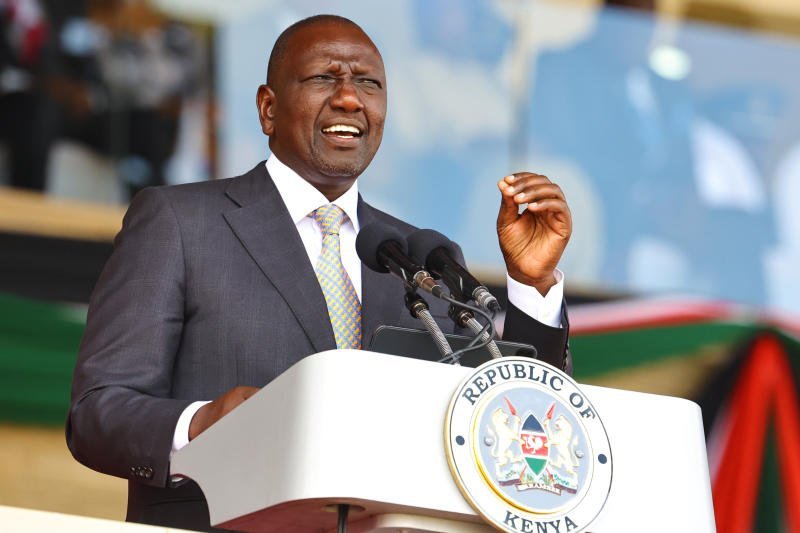 NewNgisPossible's tweet photo. Kenya's President William Ruto announces free university education for Kenyan students starting.

In Nigeria, is Student loan with no plan of repayment. https://t.co/vKrkH8TDe4