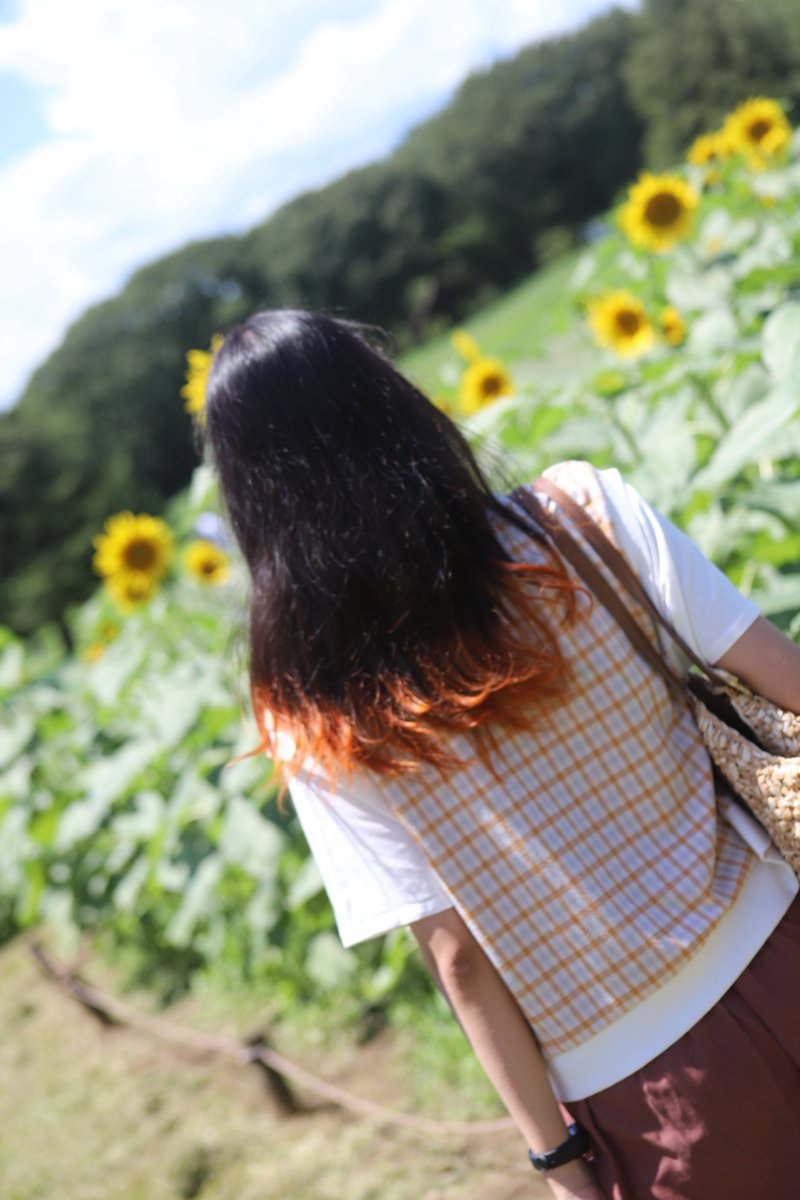 unipo_2025's tweet photo. 「夏の始まり」

モデル： とるとーに さん
カメラ： Canon EOS 6D MarkⅡ
レンズ： EF75-300mm F4-5.6 III USM

#キリトリセカイ
#写真撮ってる人と繋がりたい 
#ファインダー越しの私の世界 
#写真撮るのが好きな人と繋がりたい 
#カメラ好きな人と繋がりたい https://t.co/7RGzxJ9BW4
