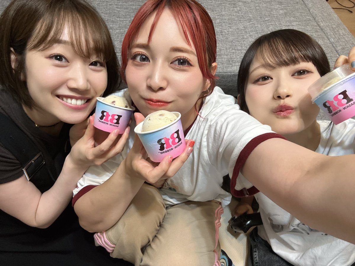 AzusaTadokoro's tweet photo. 昨日の3チャンネル連続生配信ありがとうございました☺️✨
各アーカイブはこちら💁‍♀️

#ぴょんチャンネル
https://t.co/pyVlUrwABa

#南早紀チャンネル
https://t.co/jvdhV5Ulez

#ころあずちゃんねる
https://t.co/p1pEvcERfK

(あずさ) https://t.co/gJirDkyLAQ