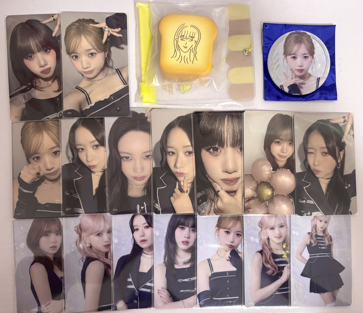 rnhm9_'s tweet photo. ME:I 2ND ARENA LIVE TOUR ME:I WAY 交換 グッズ トレカ 缶バッジ スクイーズ

譲 画像1枚目

求 画像2枚目、村上璃杏

神戸2日目での手渡し
検索からでもお気軽にお声がけください🍀 https://t.co/ThsJA80Jf0