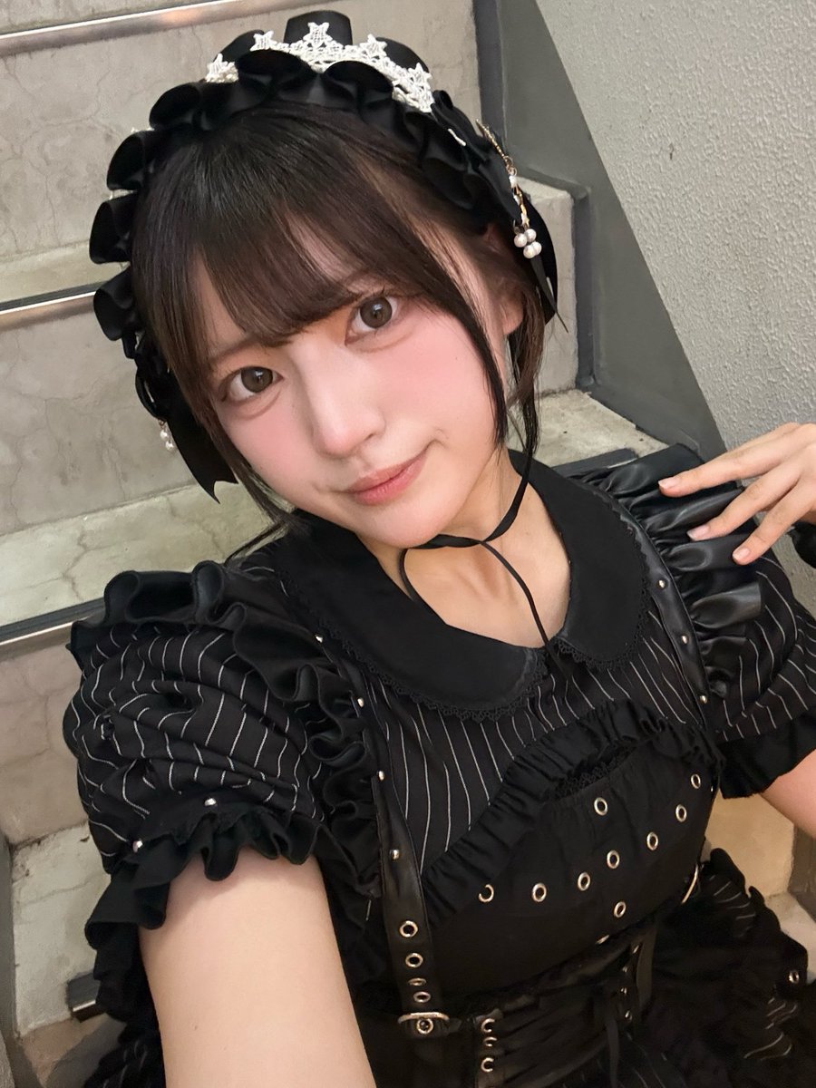 LD_MANUN's tweet photo. #秋葉原 #メイドカフェ
#コンカフェ #ライクアドール
17〜23

はみ出したら先頭じゃん！
 見晴らしもいいんじゃない？ https://t.co/K5b1vBcicK