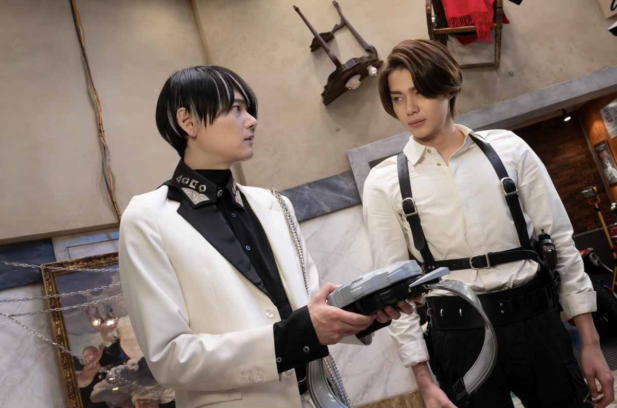 tokusatsu_ex's tweet photo. #仮面ライダーゼッツ のキャストブログ、
ひとり語り巡査のひとりごと更新！

番組HPの「キャストブログ」をチェックしてね！
https://t.co/nA1acuAHlK

#ゼッツ #kamenriderzeztz #kamenrider
#今井竜太郎 #古川雄輝 https://t.co/hnFAFEW39a