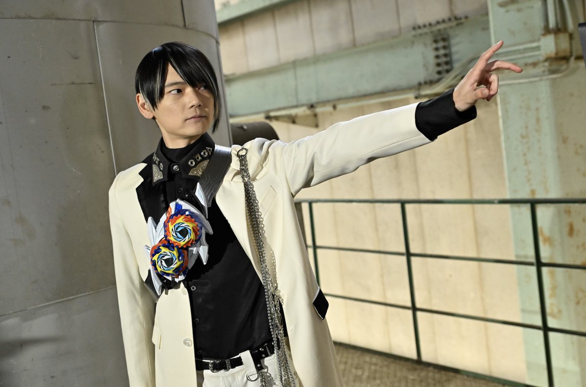 tokusatsu_ex's tweet photo. #仮面ライダーゼッツ のキャストブログ、
ひとり語り巡査のひとりごと更新！

番組HPの「キャストブログ」をチェックしてね！
https://t.co/nA1acuAHlK

#ゼッツ #kamenriderzeztz #kamenrider
#今井竜太郎 #古川雄輝 https://t.co/hnFAFEW39a