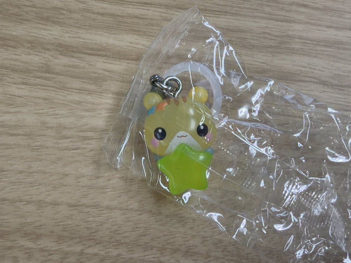 _ushoda's tweet photo. 【交換】
平成ファンシーキャラクターズ めじるしアクセサリー

譲：フワフワらびちゃんD
求：なっとうちゃん

都内手渡し希望
お心当たりある方はお気軽にご連絡ください。 https://t.co/GV2iSzZw04