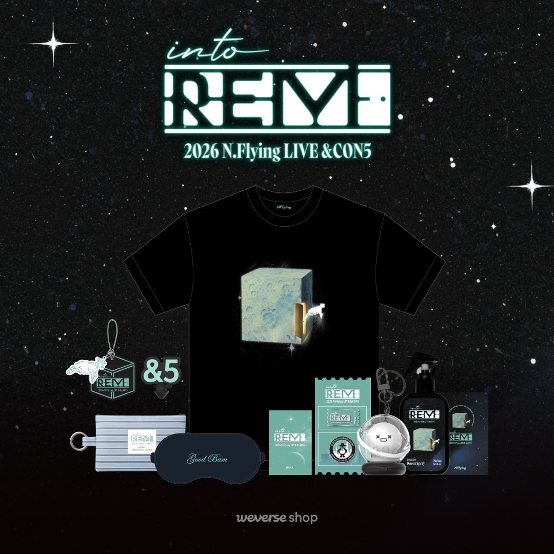 weverseshop's tweet photo. 2026 N.Flying LIVE ‘&CON5 : into REM’ - 서울 공식 상품 현장 수령 안내

2026 N.Flying LIVE ‘&CON5 : into REM’ - 서울의 설렘을 함께할 공식 상품을 Weverse Shop에서 구매하고 공연장에서 편리하게 현장 수령해 보세요! Weverse Global이 준비한 풍성한 구매자 혜택도 함께 만나보세요❣️

🎁현장 수령 상품 구매자 혜택
1️⃣ 3만원 이상 구매 시마다 포토카드 5종 중 랜덤 1장 제공
2️⃣ 5만원 이상 구매 시 미공개 친필 사인 폴라로이드 추첨 기회 1회 제공
3️⃣ 'POSTCARD BOOK', 'PILLOW SACHET KEYRING', 'ROOM SPRAY', 'SLEEPING EYE MASK' 중 1개 이상 포함 구매 시, 추첨 기회 최대 1회 추가 제공

🗓️판매 일정
-  7월 31일(금) 1 PM ~ 6:30 PM (KST)
- 8월 1일(토) 10:30 AM ~ 5 PM (KST)
- 8월 2일(일) 9:30 AM ~ 3 PM (KST)

🛍️현장 수령 일정
- 7월 31일(금) 3 PM ~ 7 PM (KST)
- 8월 1일(토) 12:30 PM ~ 5:30 PM (KST)
- 8월 2일(일) 11:30 AM ~ 3:30 PM (KST)

📍현장 수령 장소 : 잠실실내체육관 야외 MD 부스 (서울특별시 송파구 올림픽로 25 잠실실내체육관)

🔎자세히 보기 : https://t.co/khx6HM6MWc

#NFlying #엔플라잉 (@NFlyingofficial)
#Weverse #WeverseShop #위버스 #Weverse_Pickup