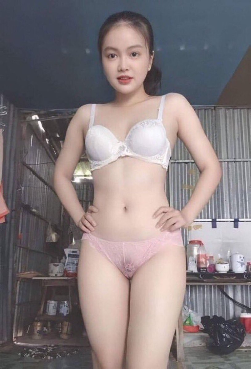thuytrag139's tweet photo. Chỉ thích mấy anh nhắn tin gạ gẫm rồi cho xem cubu thui https://t.co/Yx8B7EhmiI