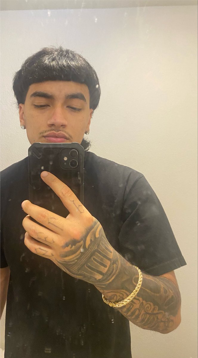 Alpha tweet media
