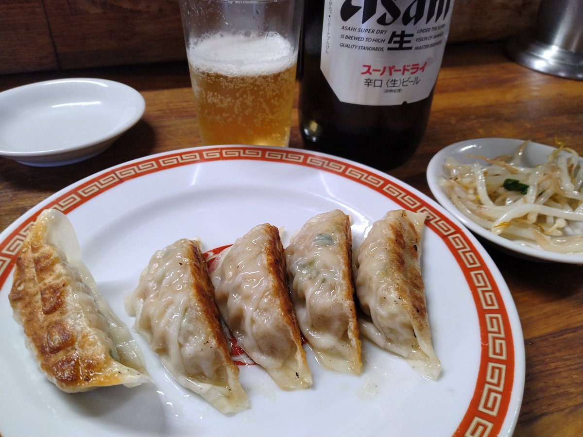 kouralunch's tweet photo. 錦糸町。亀戸ぎょうざ。ぎょうざとビール。 https://t.co/bWtLUCLzW6