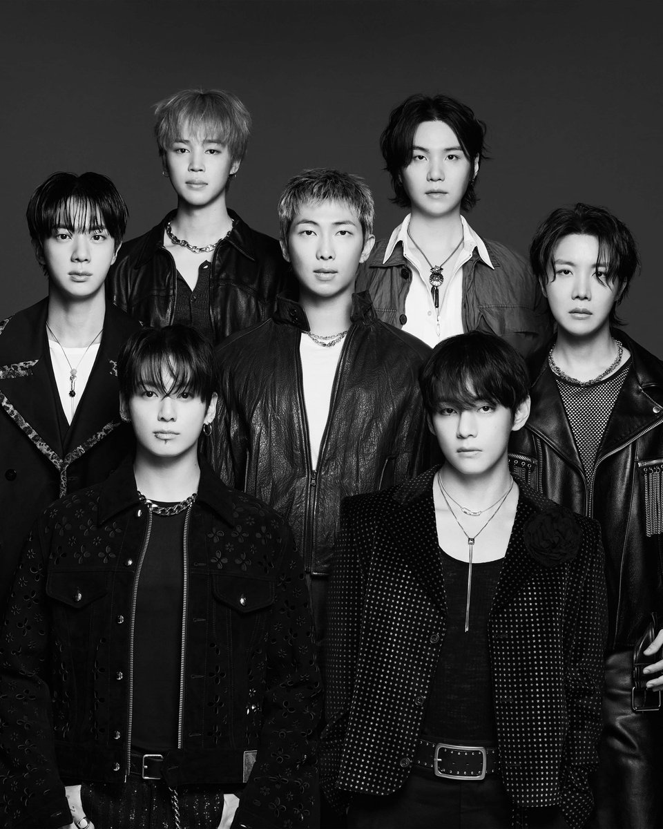 Kpop_Herald's tweet photo. As @bts_bighit opted out of the 2027 Grammys, @HYBEOFFICIALtwt clarified that the decision applies only to BTS, leaving the door open for other Hybe artists to submit their work.

“This was a decision made by the artists, and Big Hit Music respects their decision,” Hybe told The Korea Herald on Wednesday. 

Asked whether other Hybe-affiliated artists could still submit for Grammy consideration, the company said, “As a multi-label company, Hybe respects the decisions of each label and its artists.”

#BTS #GRAMMYs #HYBE