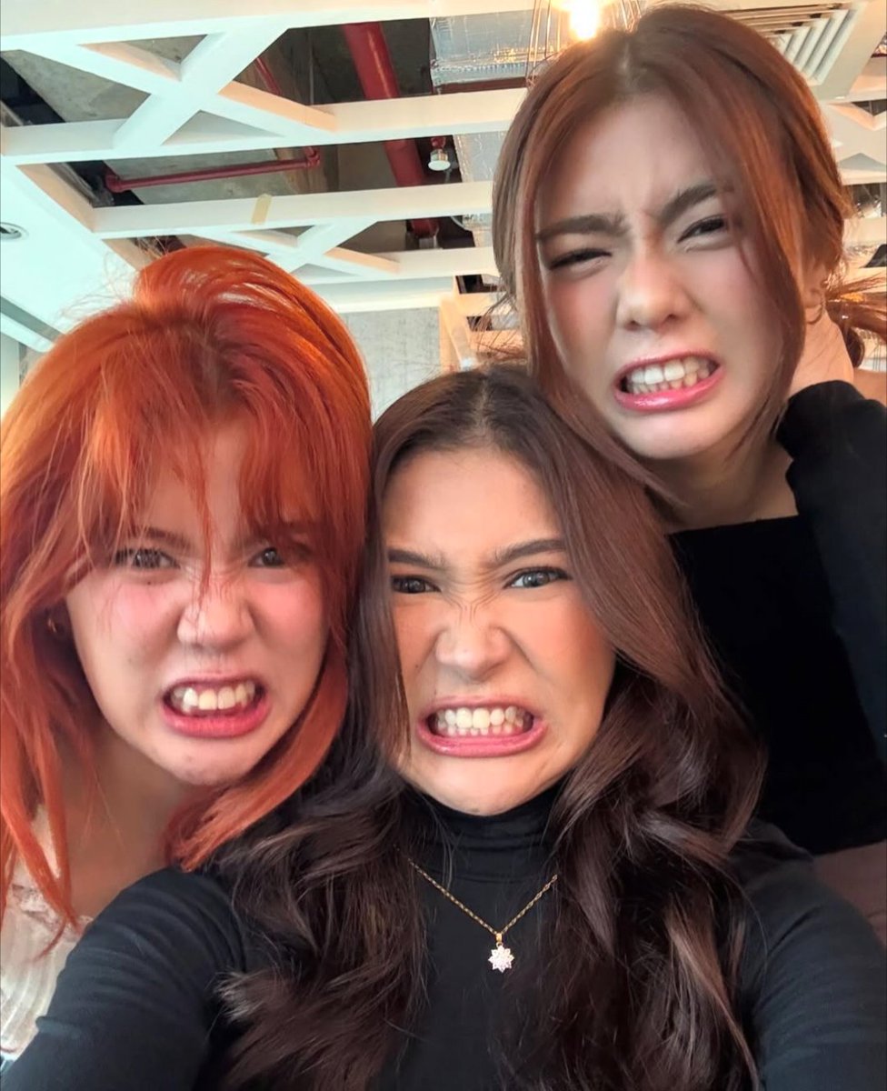 hiimmarsV's tweet photo. kkyut 😭😭😭 https://t.co/whz2vLNvMH