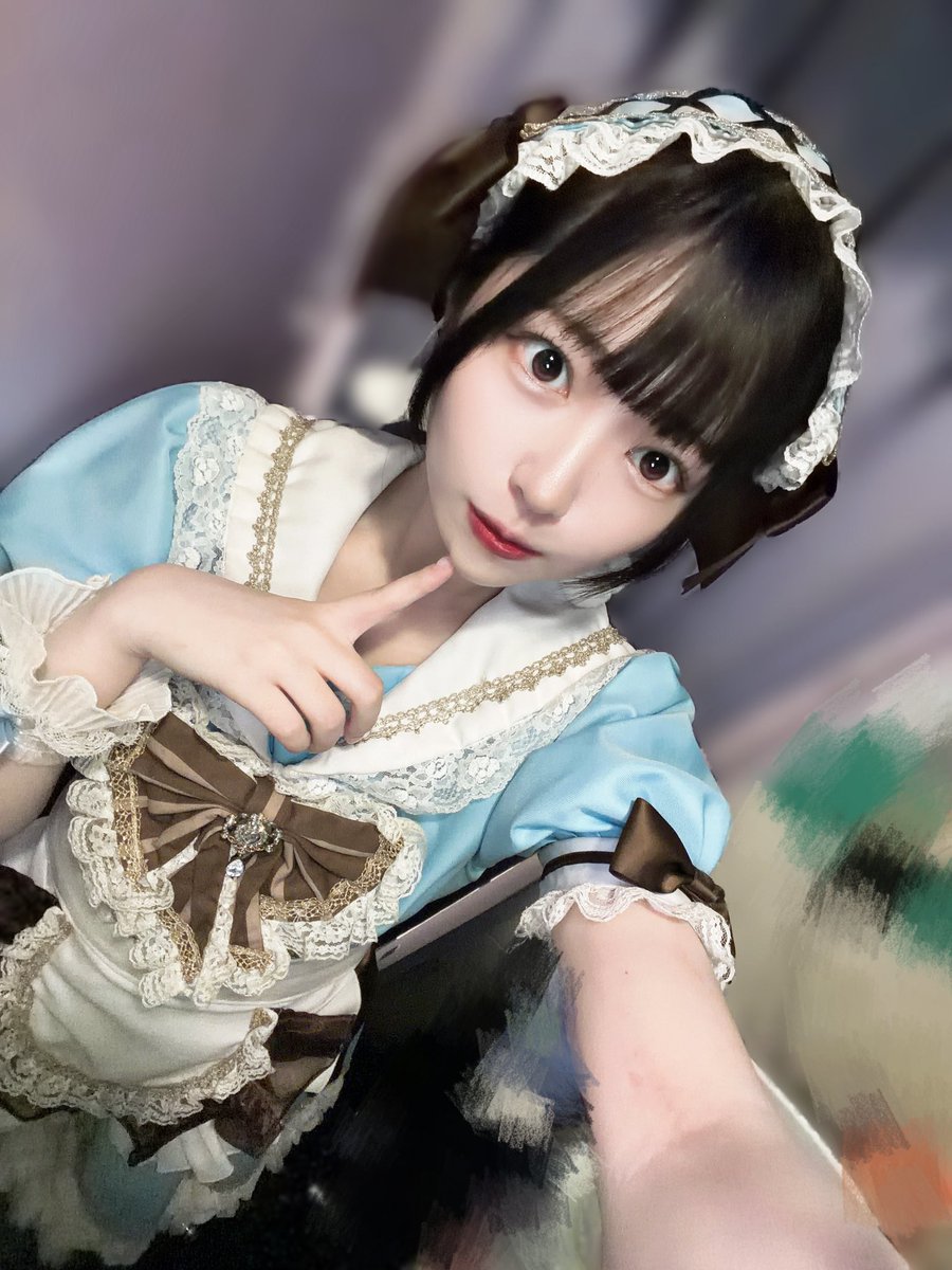 mcnt_miri's tweet photo. 予備カラコン小さすぎるほぼ裸眼😭 https://t.co/EfNVV06DYw