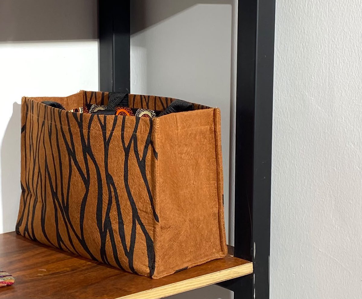 shillahshan's tweet photo. @Xensonartspace is proud to announce the official launch of the #BarkClothCenter, a landmark initiative dedicated to preserving Uganda's bark cloth heritage while creating new opportunities for youth and women employment,
#XensonArtSpace https://t.co/YakUhTptny