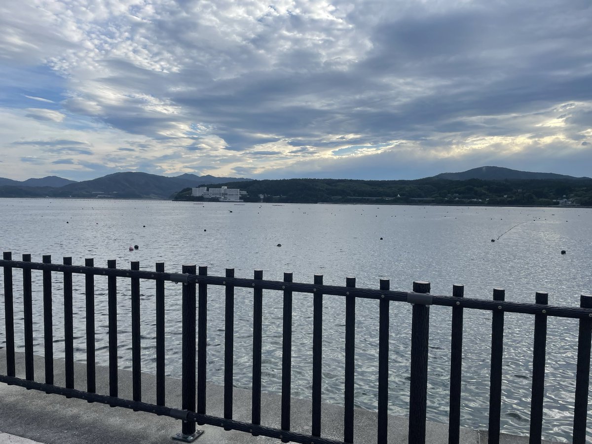 Trainsuki446's tweet photo. 帰りに、志津川の海に行きました。 https://t.co/90dMaWz9iP