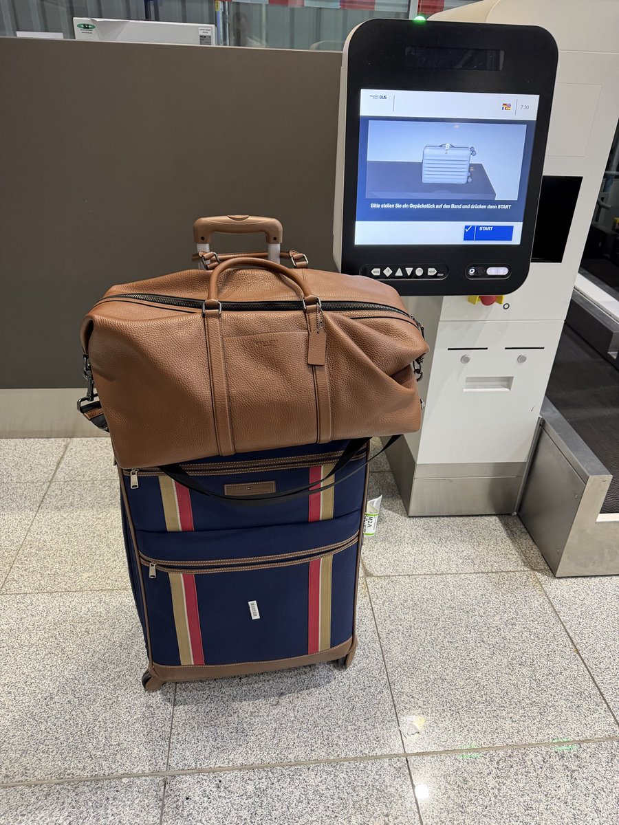 dbanasch's tweet photo. Ready for takeoff #dusint #dus #airport #travel https://t.co/7Drs8VHIIw
