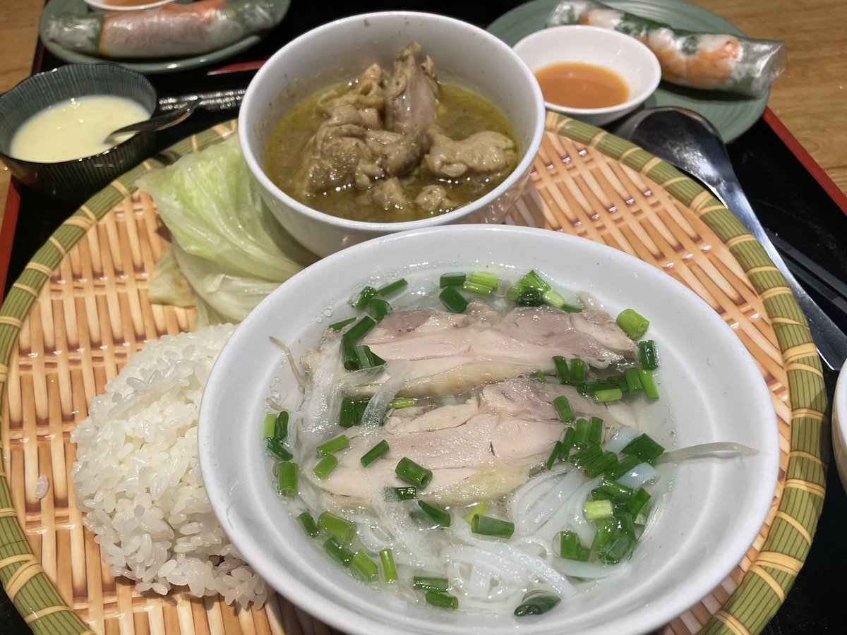 tenqstr's tweet photo. ベトナム料理美味しかったヨー https://t.co/pMsILqYhXx