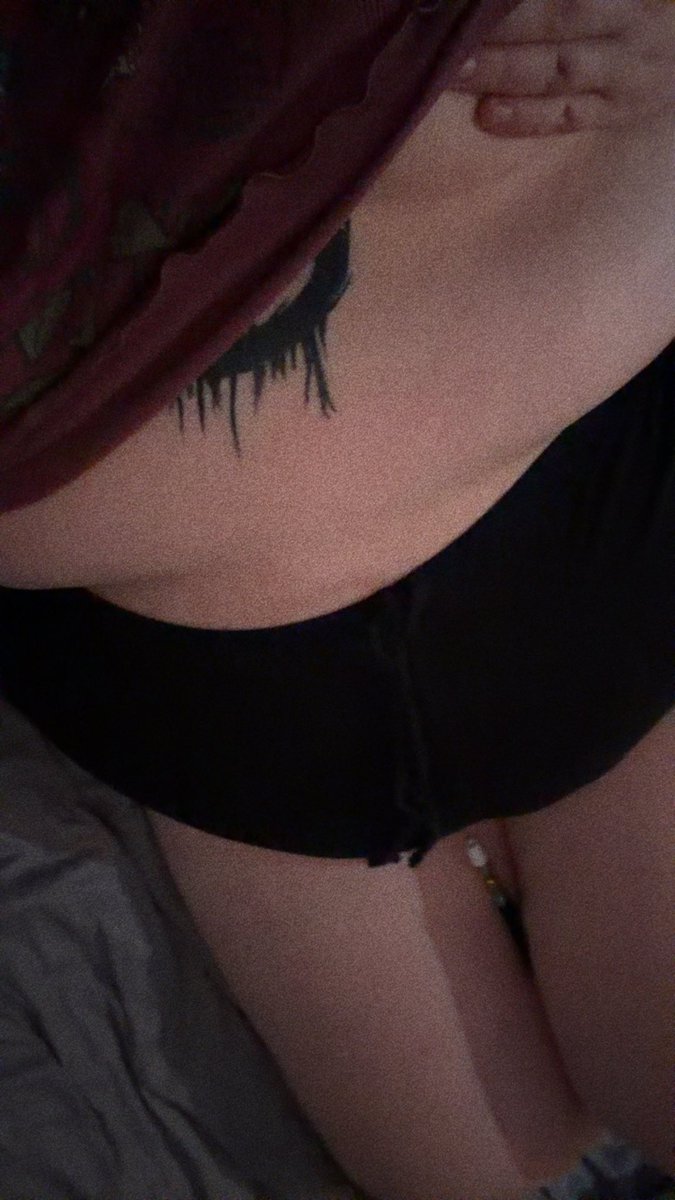 IminSin04's tweet photo. Iโm still pretty sick๐ญ๐ซฉ but still a horny slut ๐๐
#goontome #bbw #pawg #nsfw #content #fansley #payme #paypig https://t.co/kkY30vMQQg