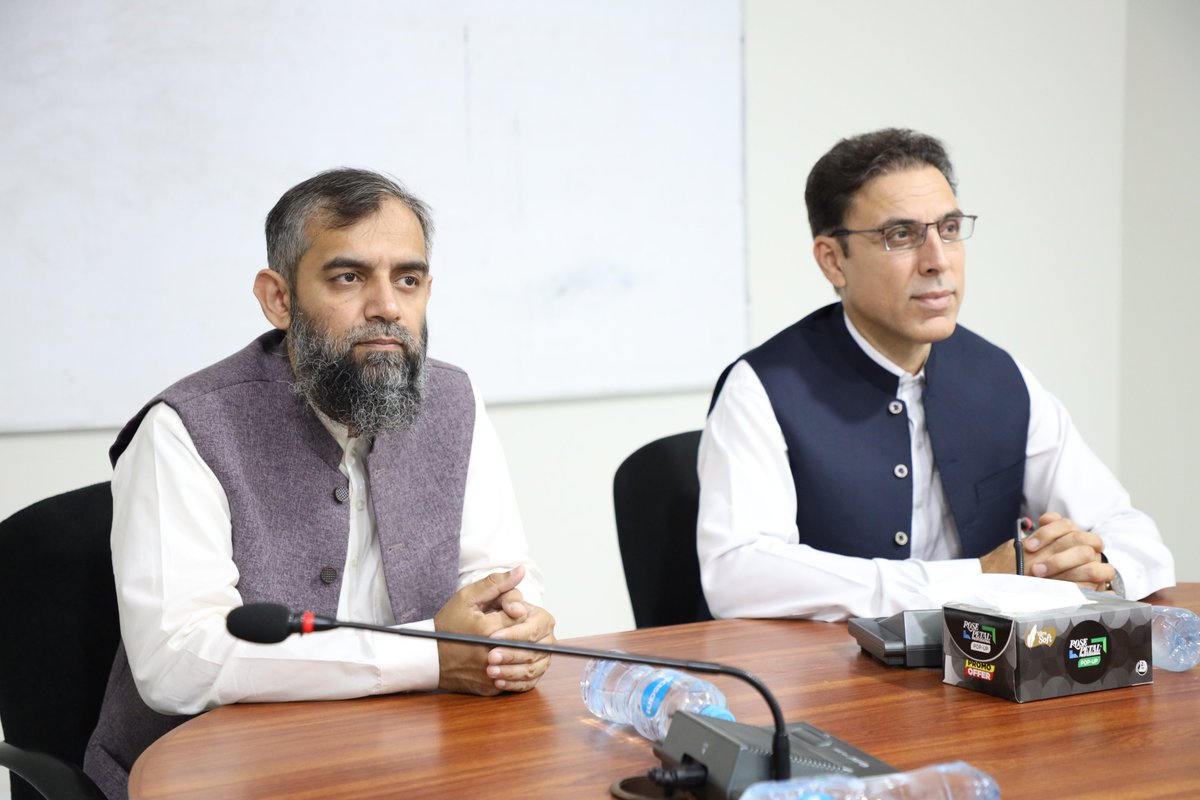 coecpec's tweet photo. Dr Nadeem Ahmed Sheikh, VP Academics, IIUI, called on Dr Syed Hasanat Shah, Executive Director, CoE-CPEC, at PIDE. Discussions focused on CPEC Phase 2.0 and the role of science, technology and innovation in sustainable economic growth.
#CoECPEC #PIDE #IIUI #PlanningCommission https://t.co/VVELB87LT1