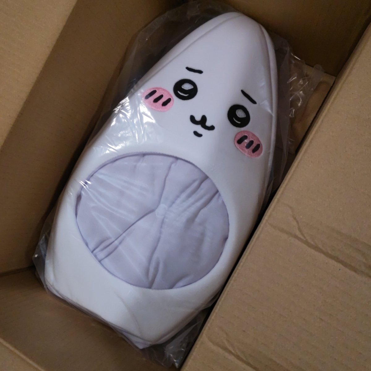 kinukoshifudou's tweet photo. ちいかわペットハウス届いた！
気に入ってくれるかなー https://t.co/FH1Eb9MM5y