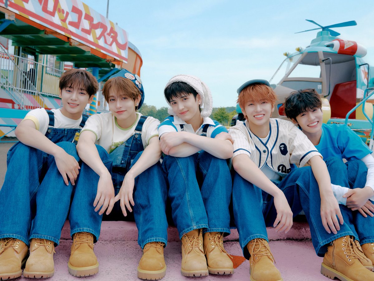 Official_VIBY's tweet photo. VIBY 3rd Digital Single 
 'Gotcha (ガチャ)' Concept Photo

VIBY - 'Gotcha (ガチャ)'
🎬Music Video
2026.08.05 20:00 (JST)

🎧Streaming &amp; Download 
2026.08.05 0:00 (JST)

🎵 Pre-save/Pre-add
https://t.co/s8hriMJ6IU

#VIBY #バイビー
#VIBY_Gotcha #VIBY_ガチャ
#RiiMJ https://t.co/BmIM2IyeTG