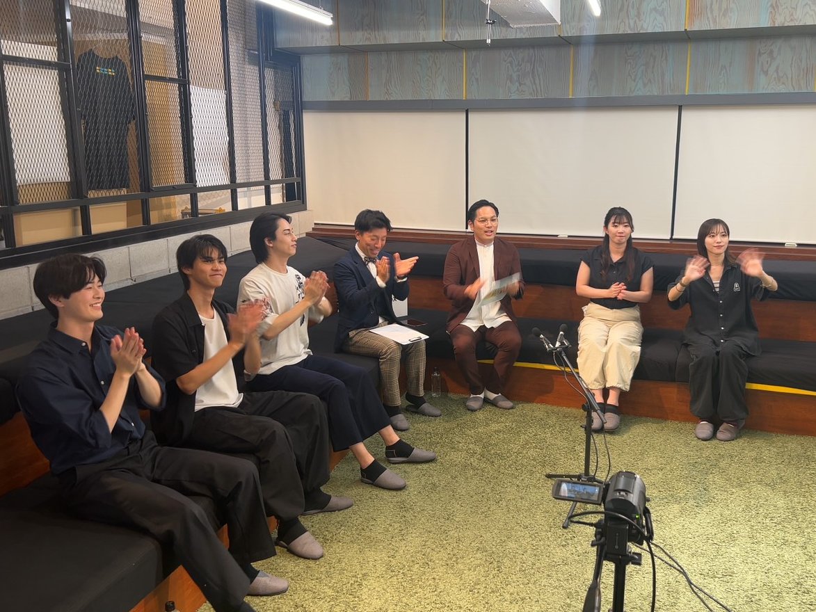 OMNIA_Manager's tweet photo. @mnkspan @ijirianna0120 @kent5msly @ren_tahara @satoki_kado 『OMNIA BOX』Vol.20
✨配信開始しました✨

🎥視聴はこちらから
https://t.co/5IEWl7fh4d

🗣️生配信終了後21:00~は1on1オンライントーク会を開催‼️
https://t.co/LmrdyrJcZx

#OMNIA #OMNIABOX #オムニア #オムボ https://t.co/98Rb35wos4