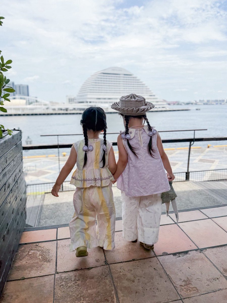 yan182905's tweet photo. アポセトアリンク🌈💜

今年の夏はまだまだ
姉妹コーデでお出かけする🥹💛 https://t.co/vu0m3OD81Y