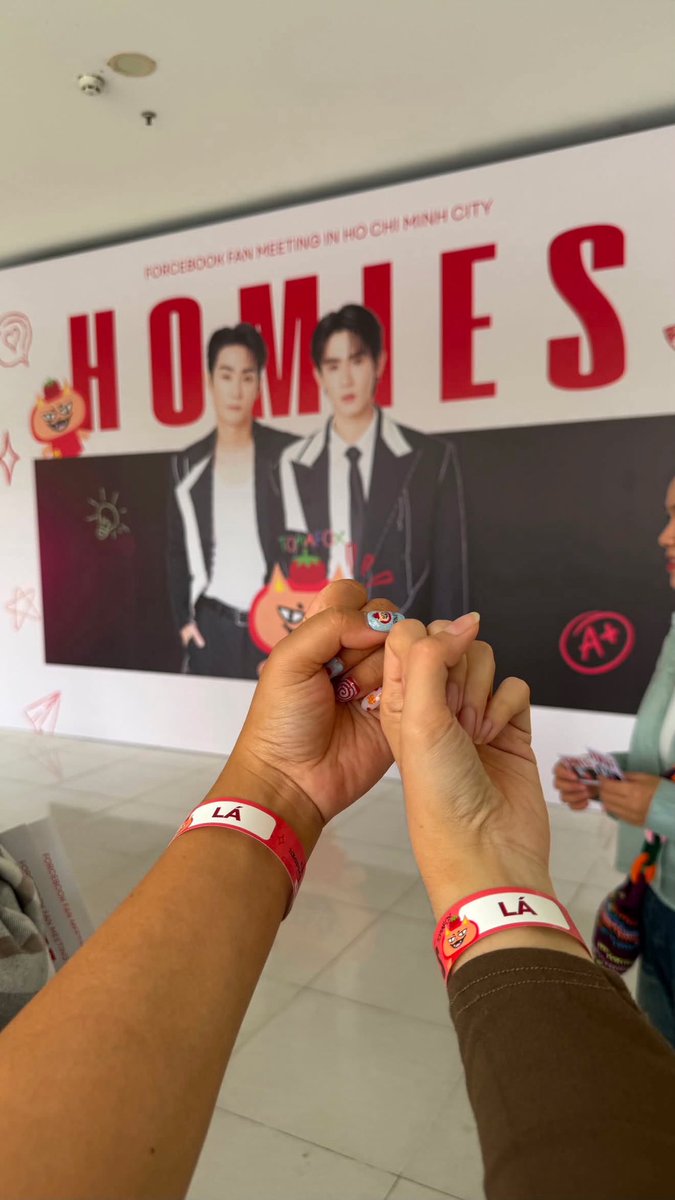 JSmyFce_'s tweet photo. กิจกรรมหญิงแท้เว่อ ป้ารักฟอสบุ๊ค ป้ารักเคนพอล 🤍🤍🤍🤍 https://t.co/2WJq5Pjvch