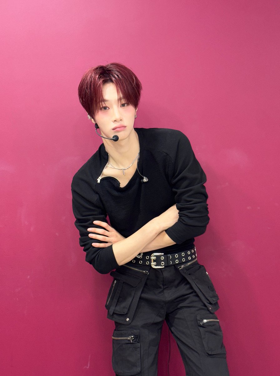 idntt_cosmo's tweet photo. 255세 지운!☺️

#idntt #아이덴티티
#unevermet #남지운 #namjiwoon https://t.co/U8vdub2gIF